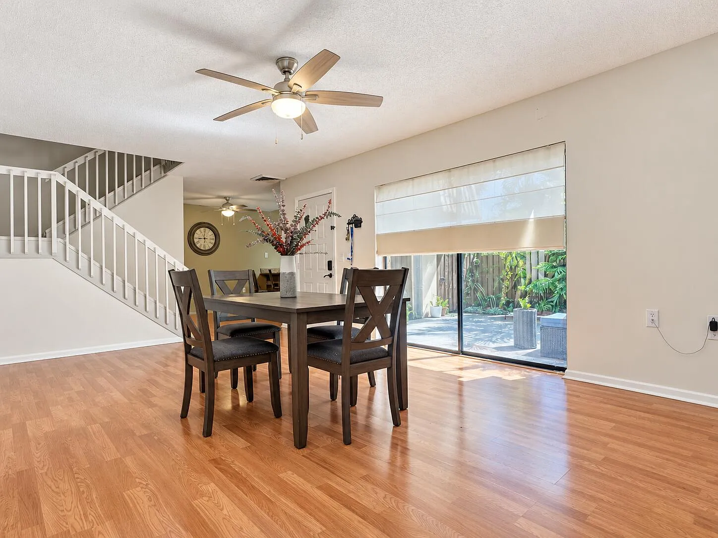 2 bed, 2.5 bath, 1236 sqft, $2,500 — Photo 4