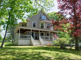 359 Andover St APT 2, Danvers, MA 01923