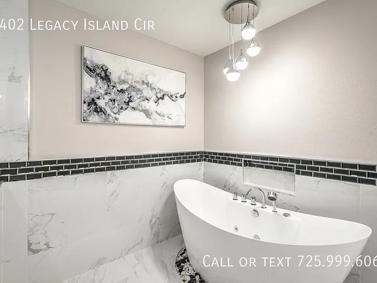 2402 Legacy Island Cir — Photo 29