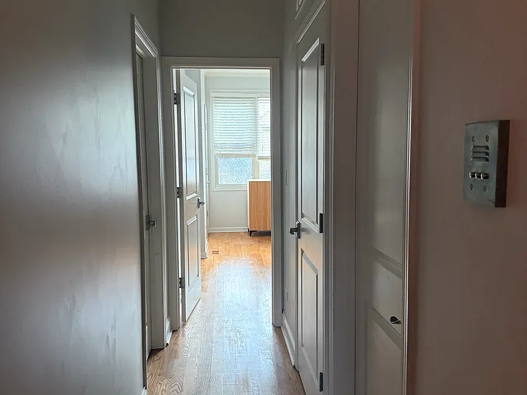4236 N Albany Ave #1 — Photo 14