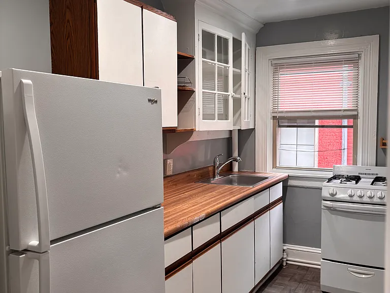 22 E Eager St #3R — Photo 16