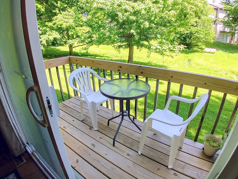 544 E Graham Pl — Photo 11