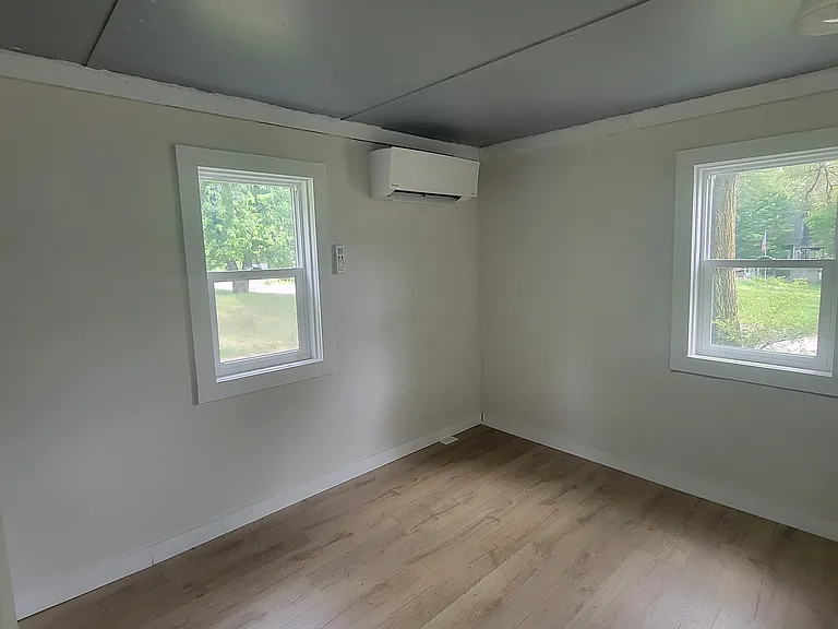 813 Willow Dr — Photo 8