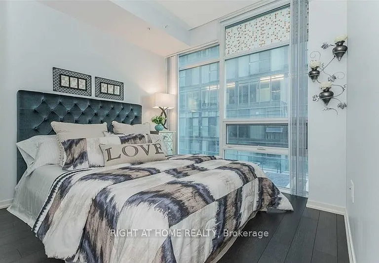 36 Lisgar St #812W — Photo 5