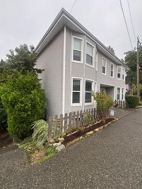 2 bed, 700 sqft, $1,850 — Photo 2
