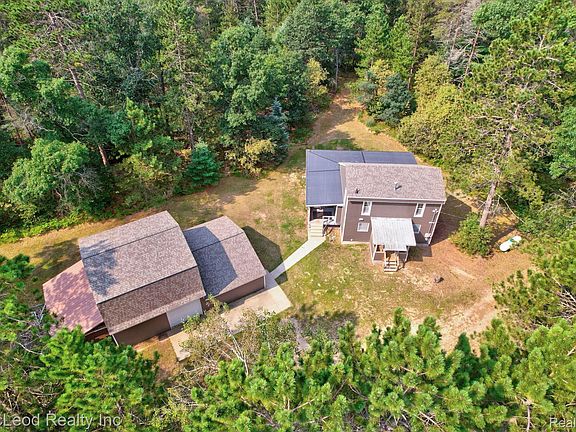 2nd image of 1738 E Pioneer Rd