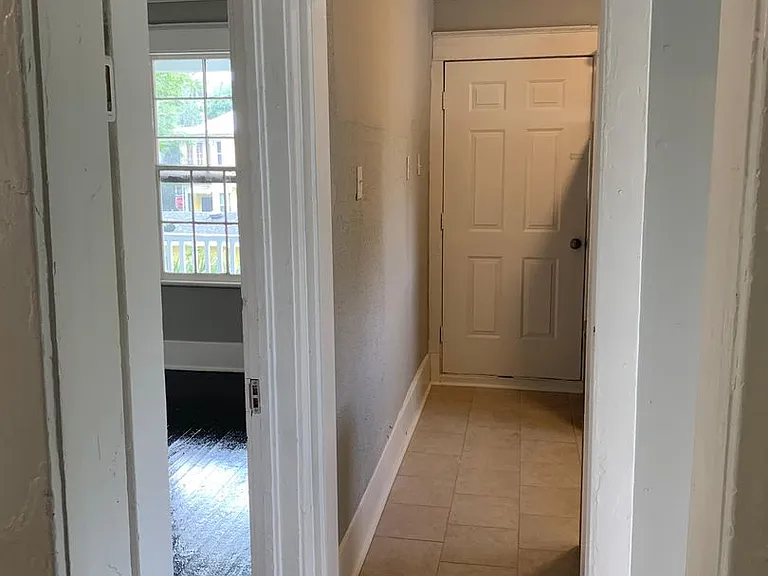 769 E Duffy St — Photo 15