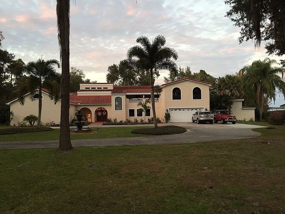 1st image of 15 Lake Eloise Ln