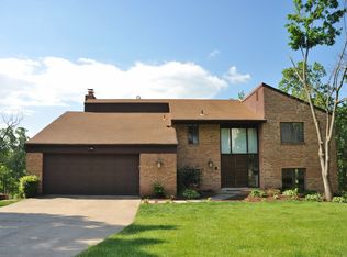 3801 Fort Hill Dr, Alexandria, VA 22310