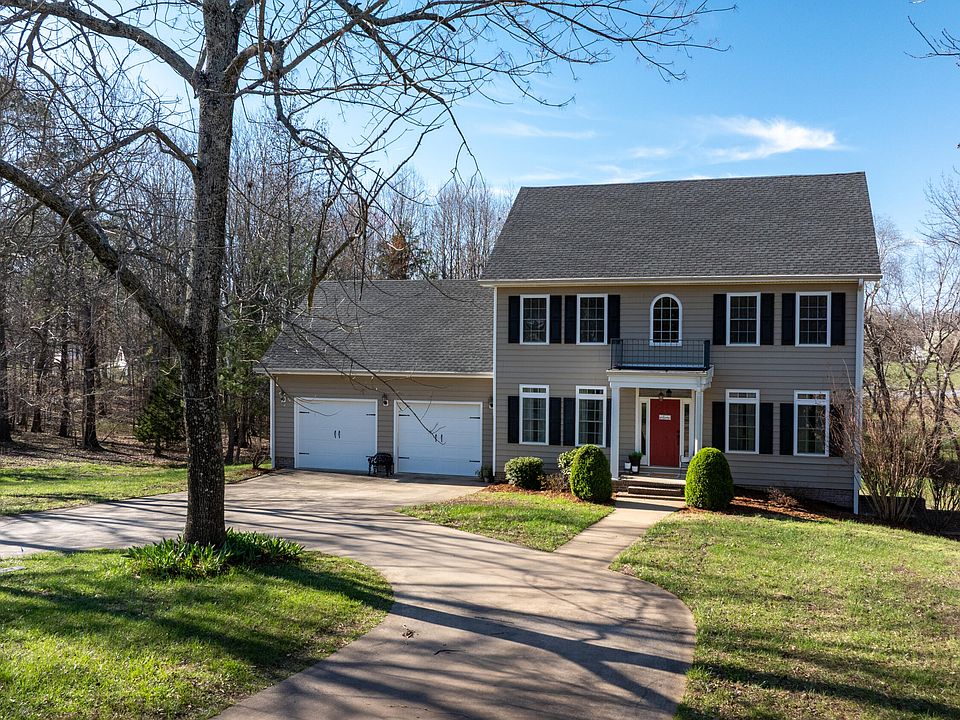 1st image of 72 Stoneside Dr