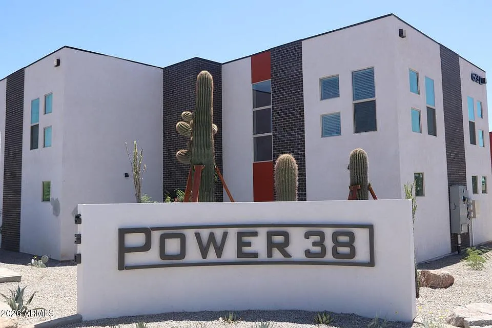 Power 38 — Photo 3