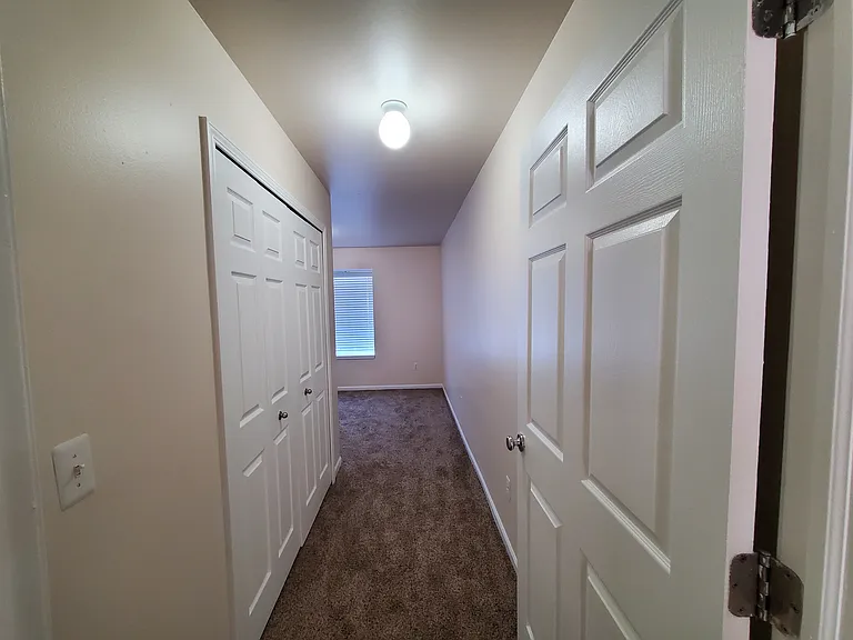 Blackberry Creek Village Apartments — Photo 35