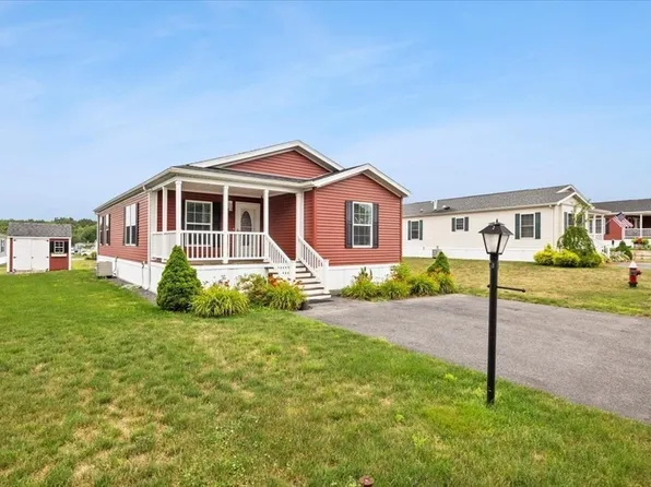 35 Ivy Dr, Raynham, MA 02767