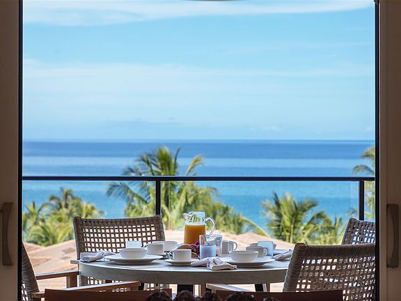 3rd image of 3800 Wailea Alanui Dr Penthouse 302