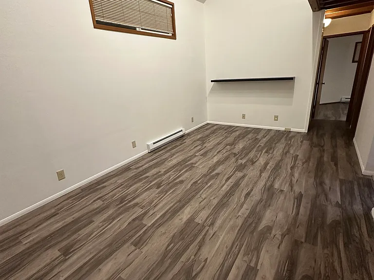 910 E 9th Ave #4 — Photo 10