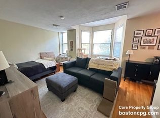 21 Charter St APT 103, Boston, MA 02113