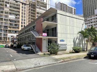 243 Liliuokalani Ave #305, Honolulu, HI 96815