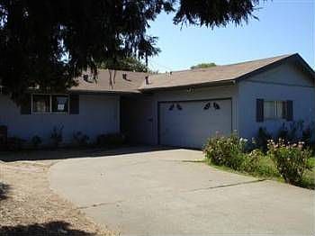 2nd image of 2506 Cordova Ln