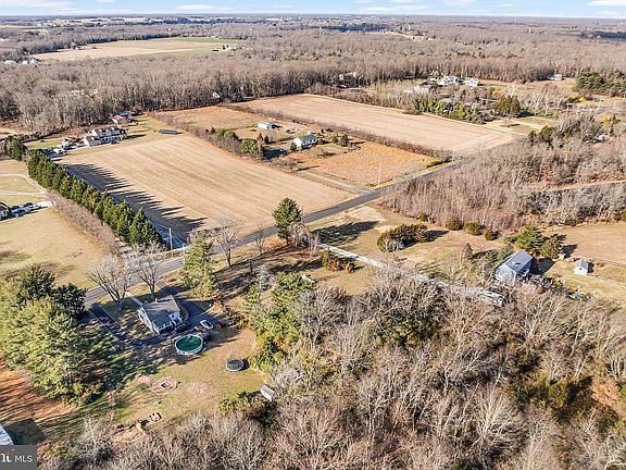 5th image of 610 Buck Rd