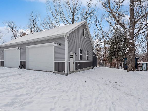 2nd image of 2790 Deer Valley Ln