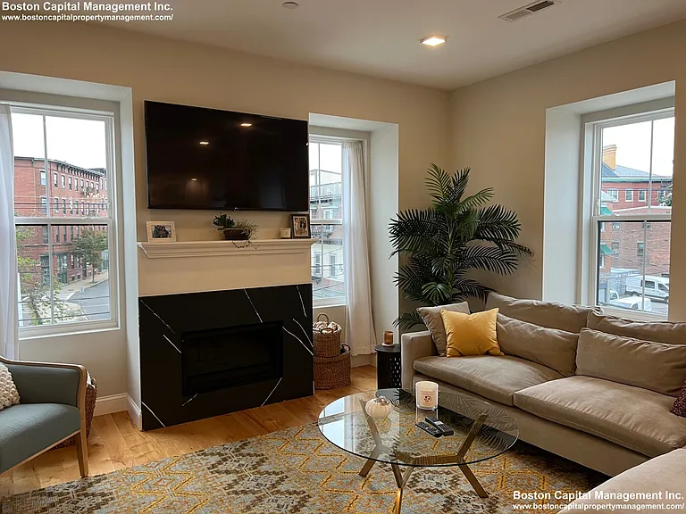 14 Williams St #4 — Photo 7