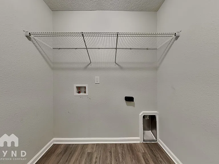 7352 Townsend Village Ln — Photo 17
