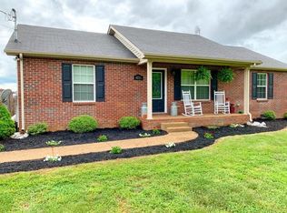 4216 Thick Rd, Chapel Hill, TN 37034