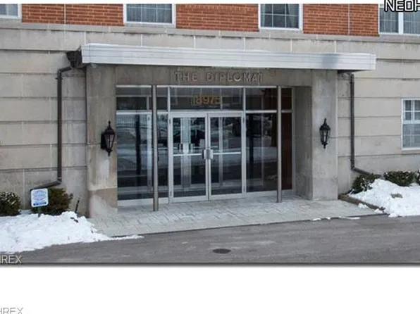 18975 Van Aken Blvd APT 204, Shaker Heights, OH 44122