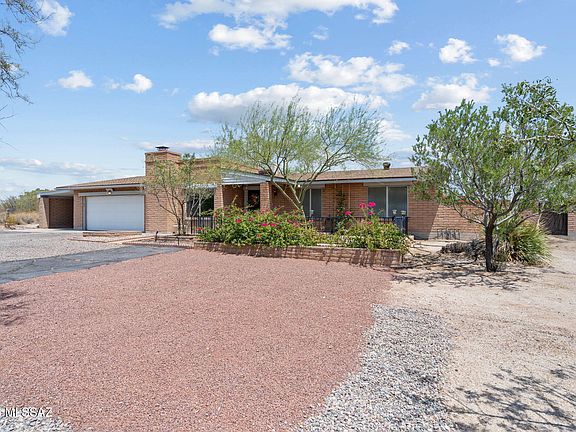 3rd image of 1344 S Avenida Conalea