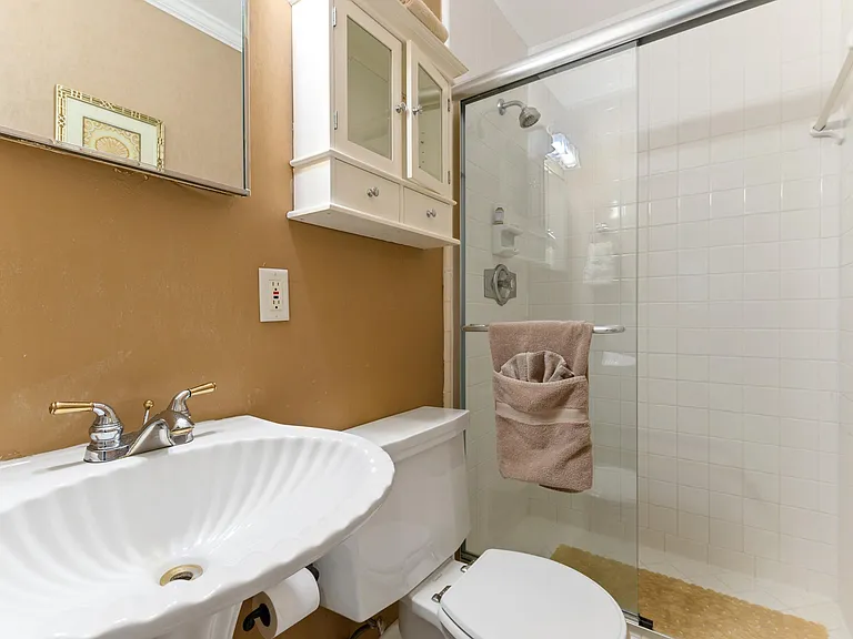 24 Marine Way — Photo 12
