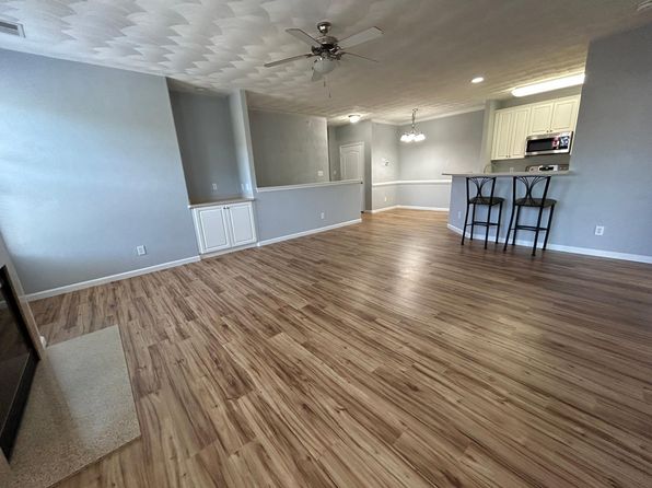 304 Troon Ct
