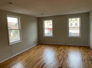 8 Merwin Ave, Milford, CT 06460