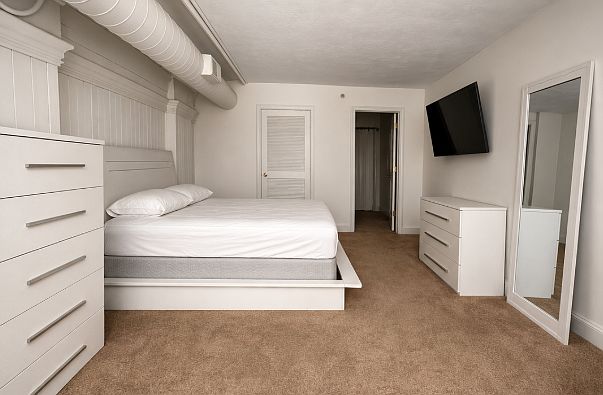 1st image of 4126 Erie St APT 5