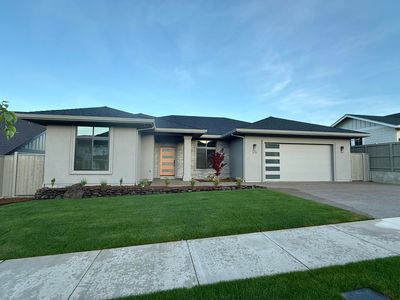 470 Autumn Hills Dr, Medford, OR, 97504