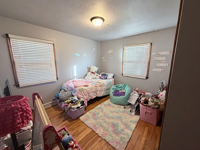 4904 Bancroft St — Photo 9