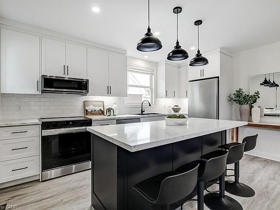 2nd image of 202 Erindale Ave