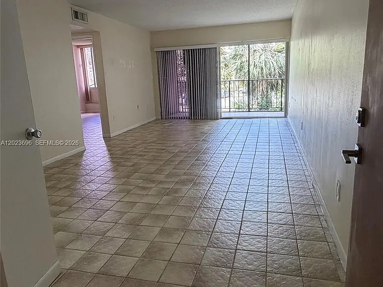 9150 Fontainebleau Blvd #203-2 — Photo 3
