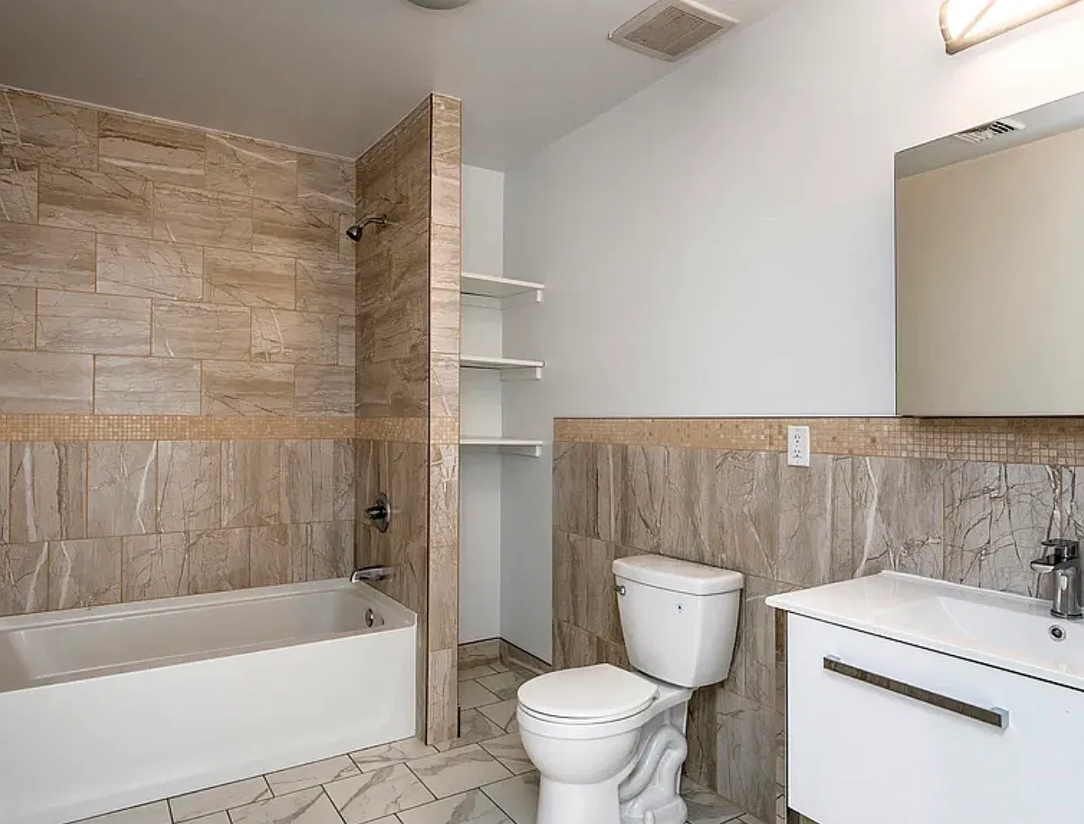 2 bed, 1100 sqft, $1,800 — Photo 1