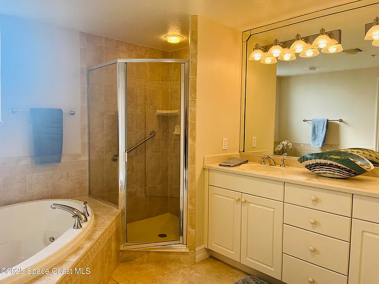 490 Sail Ln #605 — Photo 10