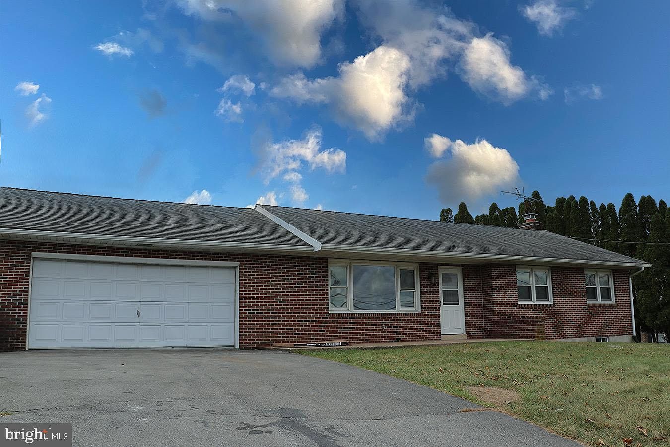 560 Mohns Hill Rd, Reading, PA 19608 | Zillow
