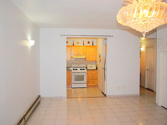3rd image of 813B Saint Anns Ave #22B