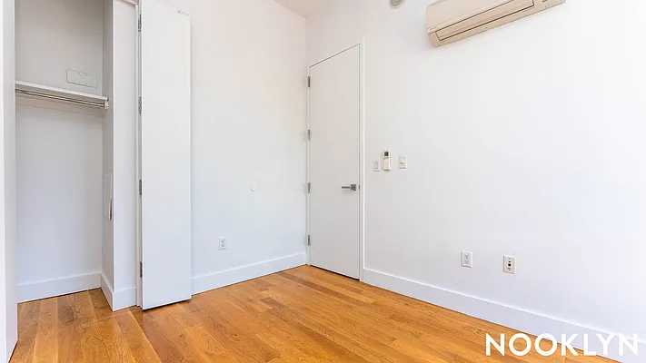 Rented by Nooklyn NYC LLC | media 6