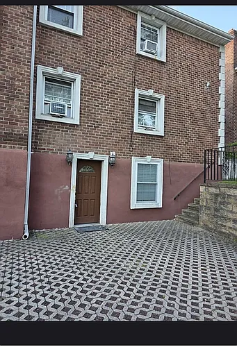 2 Hillpark Ave #1 Photo 1 2 Hillpark Ave #1 Photo 1