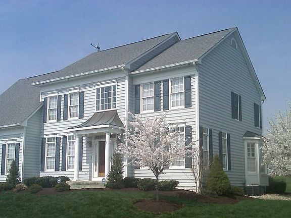 3rd image of 42240 Big Springs Ct