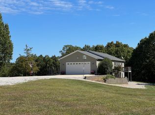 635 Rocky Top Rd, Pacific, MO 63069