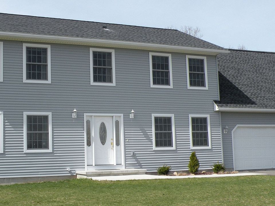 686 Cedar Crest Drive