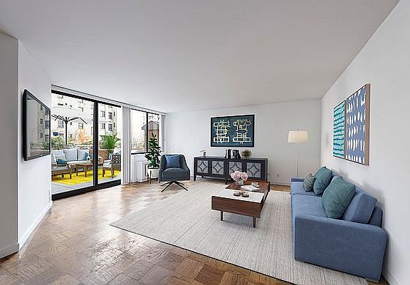 3rd image of 275 W 96th St APT 5R