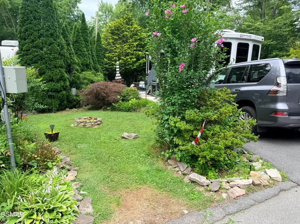 4229 E Pkwy Lot 110, Gatlinburg, TN 37738