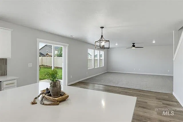 4 bed, 2636 sqft, $2,650 — Photo 4