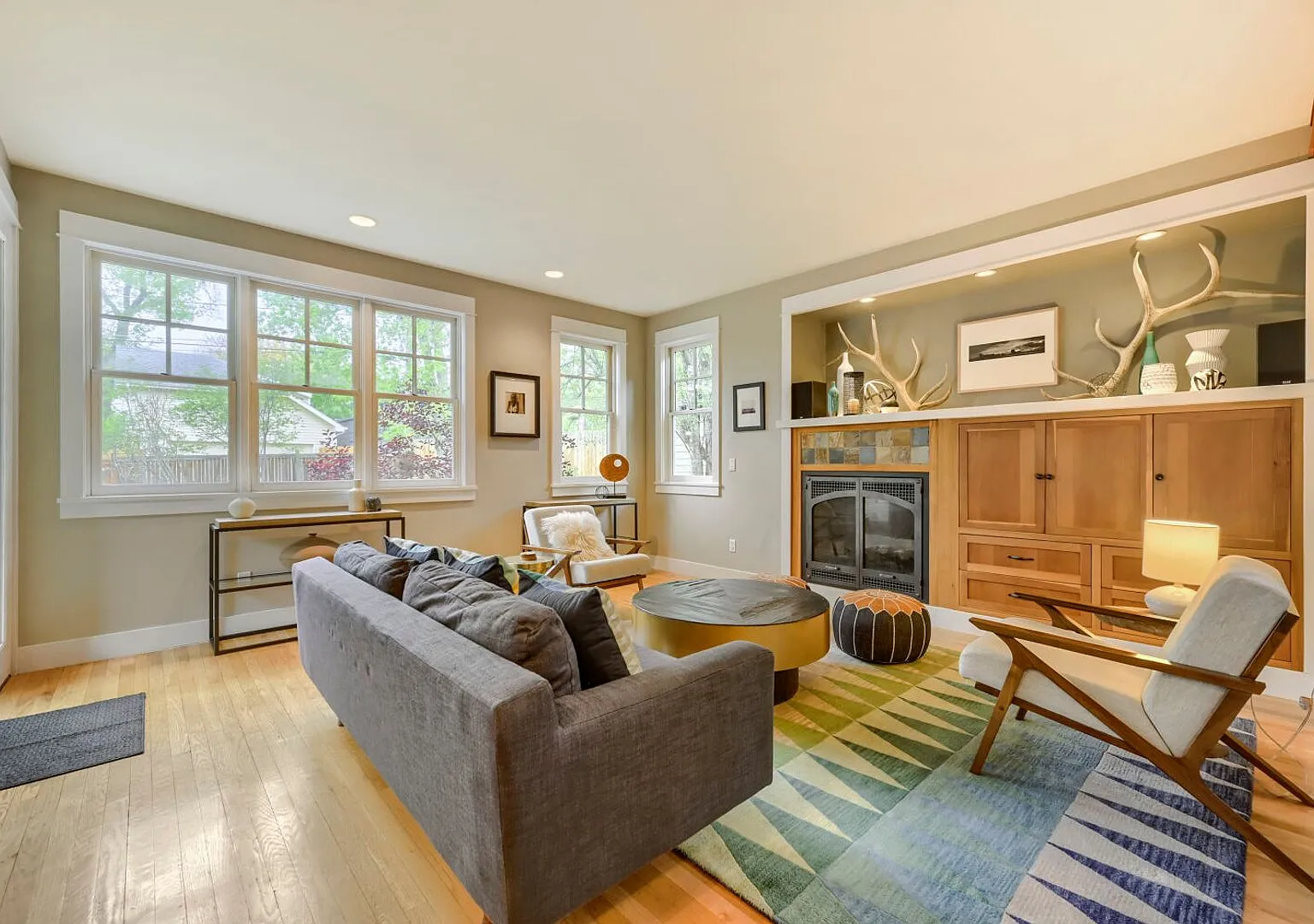 Elegant 4BR Retreat by Chautauqua & CU — Photo 4